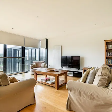 Simpsons Loan - 428 Apartment