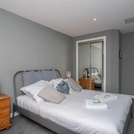 Apartment Pass The Keys Cosy Flat