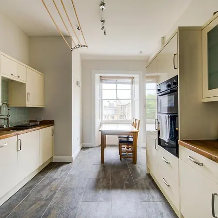 Apartmán Guestready - Modern 2Bed In Bruntsfield, Edinburgh