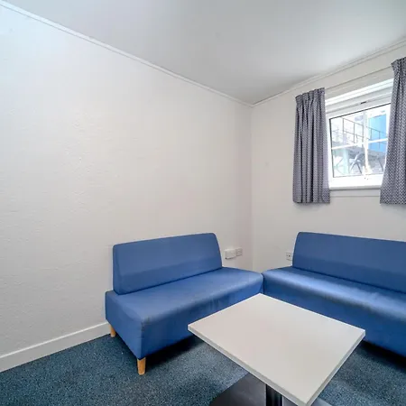 Joivy Budget 2, 4, 5 And 6 Bed Private Flats, In Historic Old Town (adults Only) Edinburgh