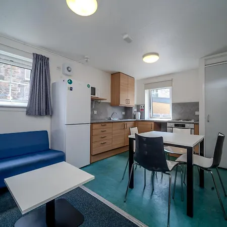 Joivy Affordable 2, 4, 5 And 6 Bed Private Flats, In Historic Old Town (Adults Only) 公寓 *