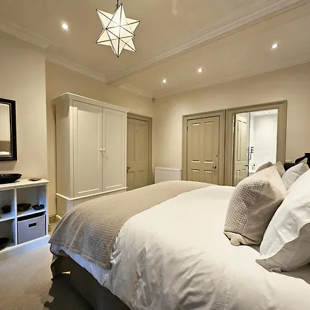 Elegant 1-bedroom