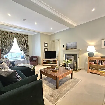 Apartment Elegant 1-bedroom Edinburgh