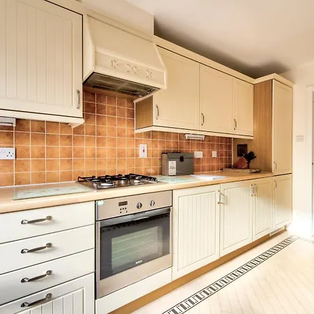 Guestready - Bright Near New Town Edinburgh