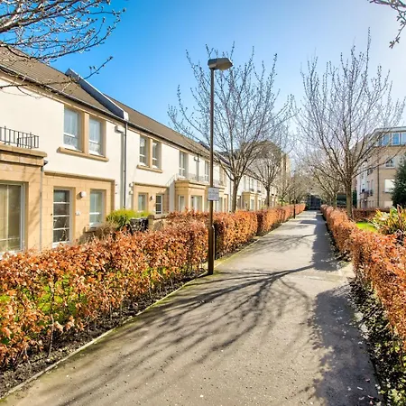 Guestready - Bright Near New Town