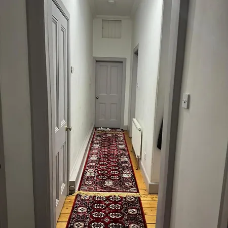 Cozy Escape Edinburgh