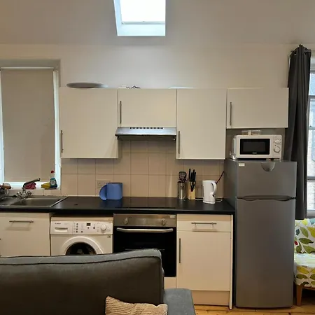 Cozy Escape Apartment
