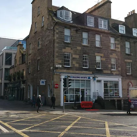 Rose Street 4 Bedroom