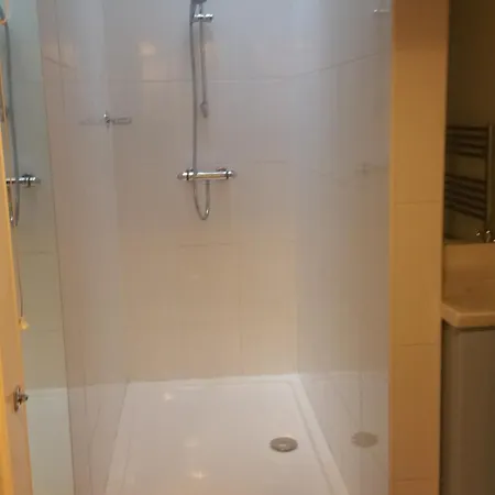 Rose Street 2 Bedroom Edinburgh