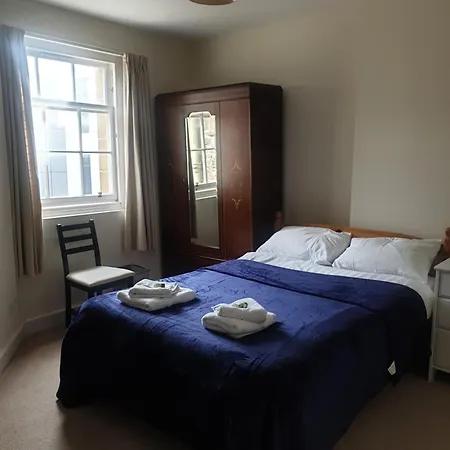 Rose Street 2 Bedroom Edinburg