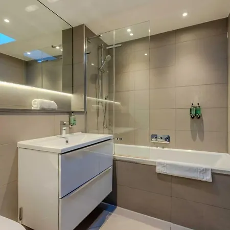 Dragon - Centre 2 Bed Апартаменты Эдинбург