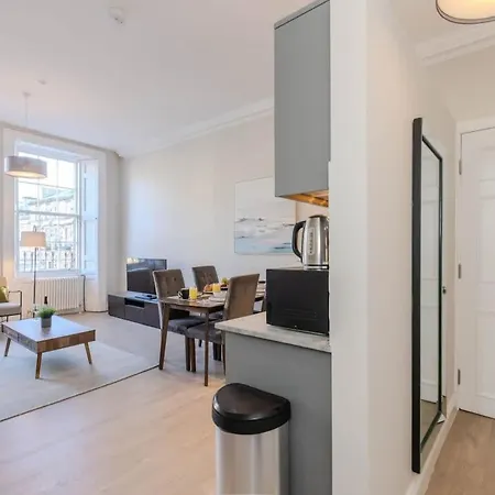 Dragon - Centre 2 Bed * Edinburgh