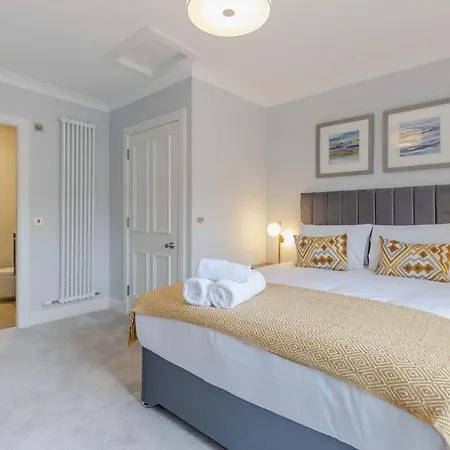 Dragon - Ladon - 2 Bed Centre Luxury Apartment