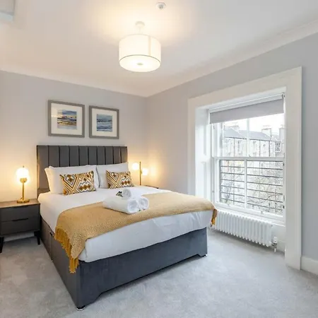 Dragon - Ladon - 2 Bed Centre Luxury Edinburgh