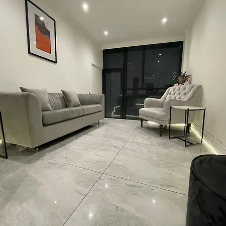 Retreat 2 Bedrooms & Steam Apartment Edinburgh