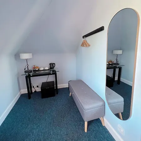 Guest house Gladstone House 4*