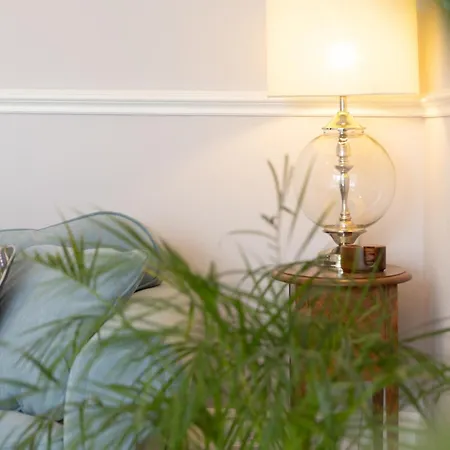 Apartament Beautiful & Bright Three Bedroom