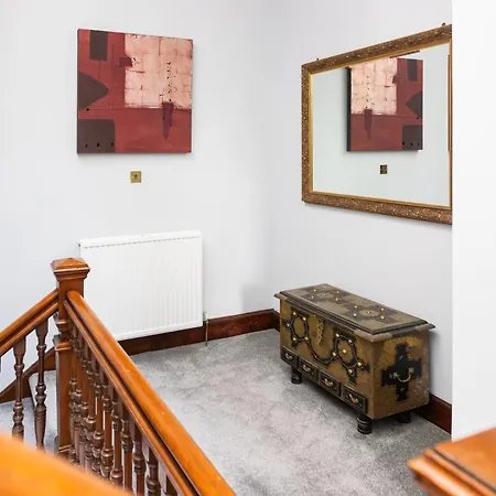 Apartament Beautiful & Bright Three Bedroom
