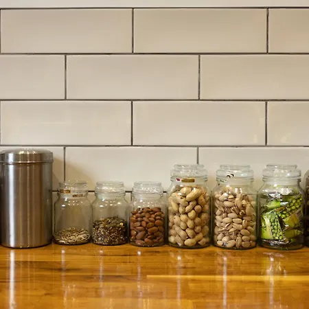 Lägenhet Spacious 2 Bedroom House Near The Meadows *