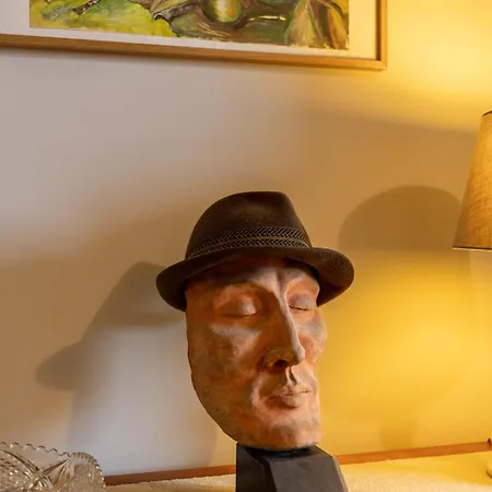 Newly Renovated 1 Bedroom Near Charming Newhaven Edinburg