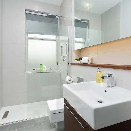 Gorgeous 4 Bed Right Beside The Meadows Edinburgh