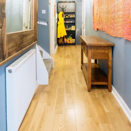Apartmán Stylish 3 Bedroom Near Hollyrood Park Edinburgh