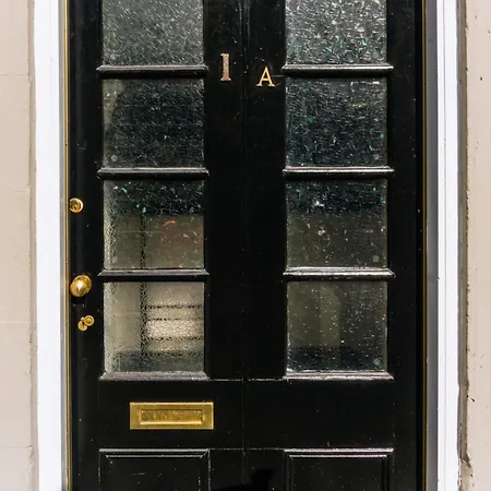 Homely 3 Bedroom In The Heart Of