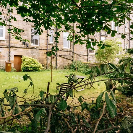 Casa de Férias Stylish 3 Bedroom Near Hollyrood Park