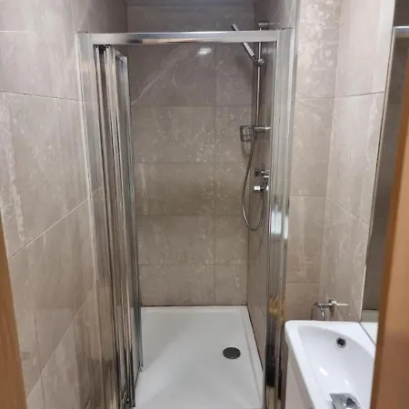 Charming And Relaxing 2bd Flat - Abbeyhill * Edinburgh