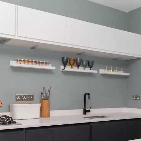 Beautiful & Bright 2bd Flat - Haymarket Apartamento