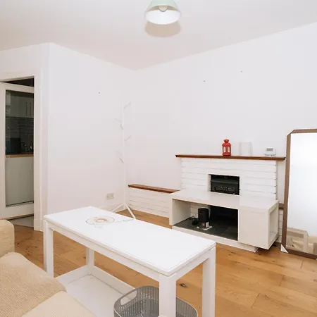 Sleek & Central 2bd Flat - Haymarket * Edinburgh
