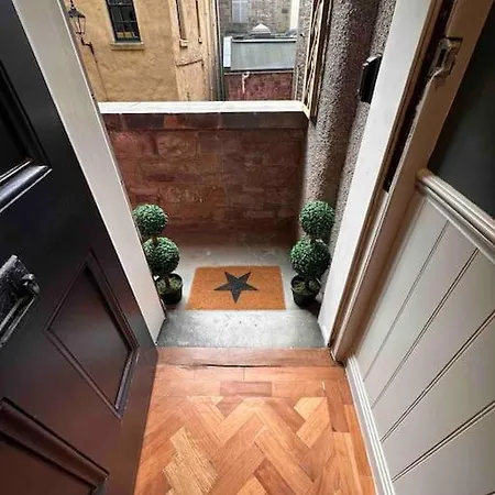 16th Century Courtyard On The Royal Mile Apartmán *