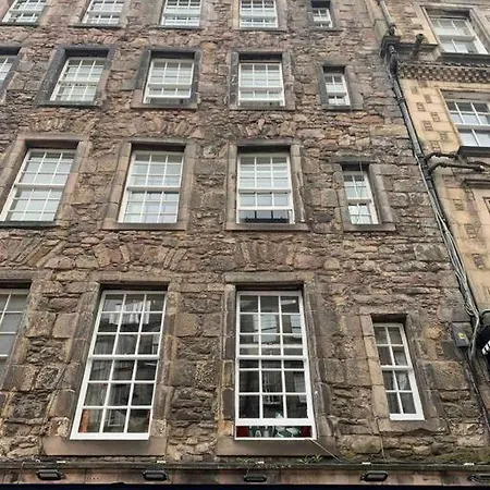 16th Century Courtyard On The Royal Mile Apartmán *