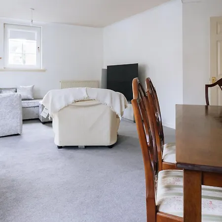 Apartment Snug & Serene 2bd Flat - Roseburn Edinburgh