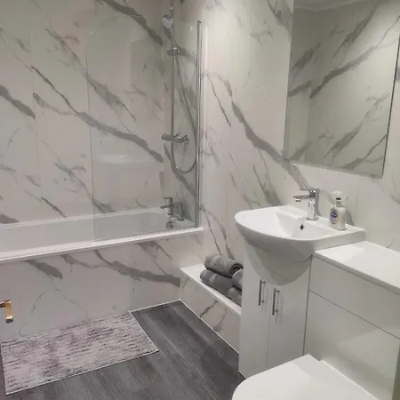 Snug & Serene 2bd Flat - Roseburn Apartment Edinburgh