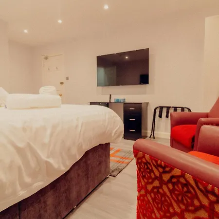 Guest house Mayfield