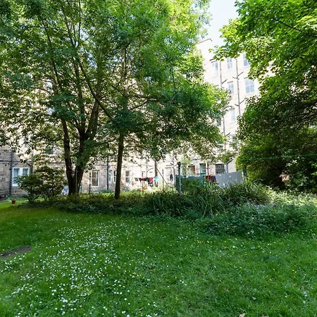 The Peach Homestay Edinburgh