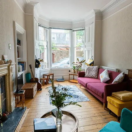 Palm Tree Apartment- Period With Cat * Edinburgh