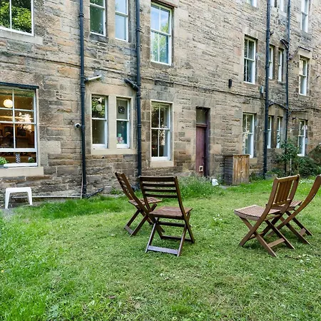 Appartement Palm Tree Apartment- Period With Cat *