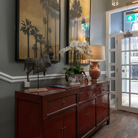 The Broughton Townhouse 4* Edinburgh