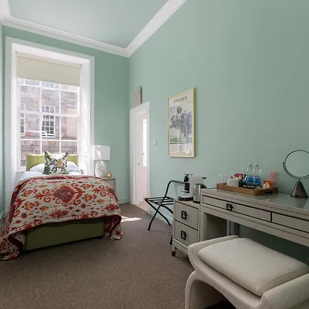 The Broughton Townhouse 4*