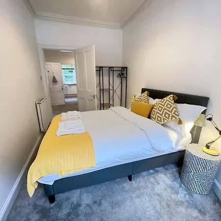 Lovely Two Bedrooms Apartment