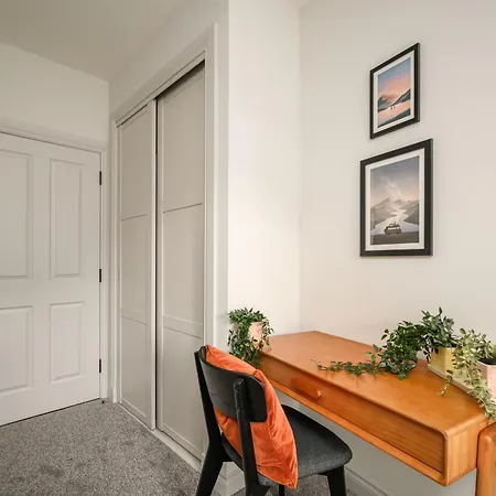 Trinity Flats By The House Of Danu