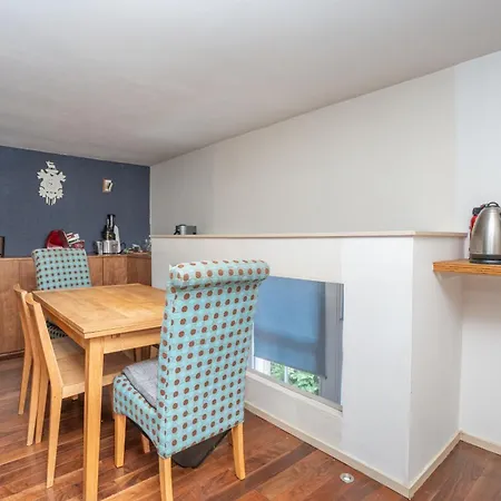 The Old School In Dean Village Apartmán