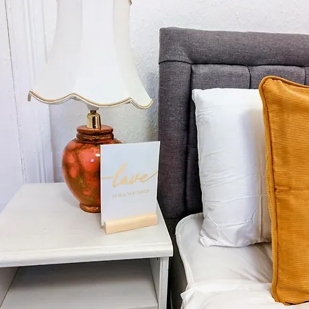 Cozy In Center Homestay