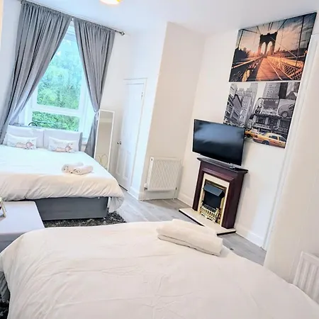 Team Проживание в семье Эдинбург