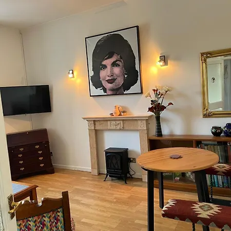 Grange Hideaway 2-br Apartment *