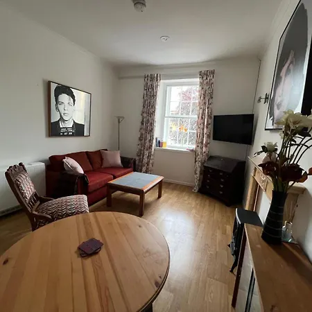 Grange Hideaway 2-br
