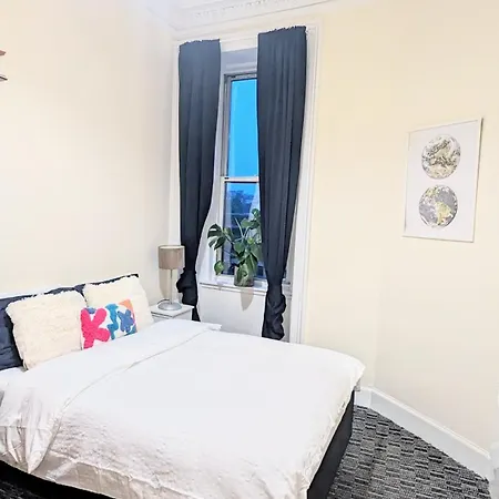 Sunny Haymarket Privat bolig