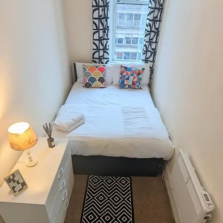 Sunny Haymarket Habitación en casa particular Edimburgo